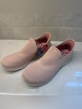 NEW Skechers Slip-IN Stretch Fit Knit Sneakers in Light Pink Sz 11